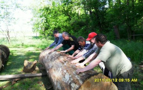 ebbol_keszul_a_papaszoborkecel_20110521_010.jpg ebbol_keszul_a_papaszoborkecel_20110521_010.jpg